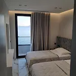Ideal Sea View Apartamento
