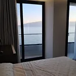 Ideal Sea View Апартаменты *