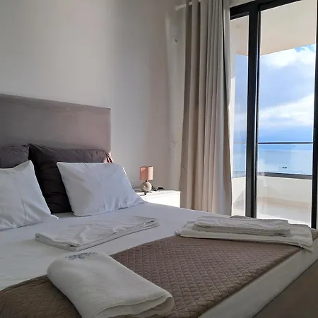 Ideal Sea View Apartment