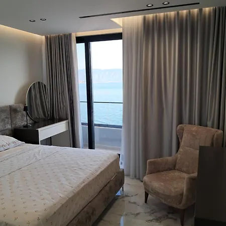 Ideal Sea View شقة فلورا