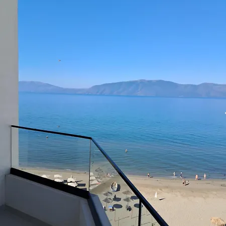 Ideal Sea View *
